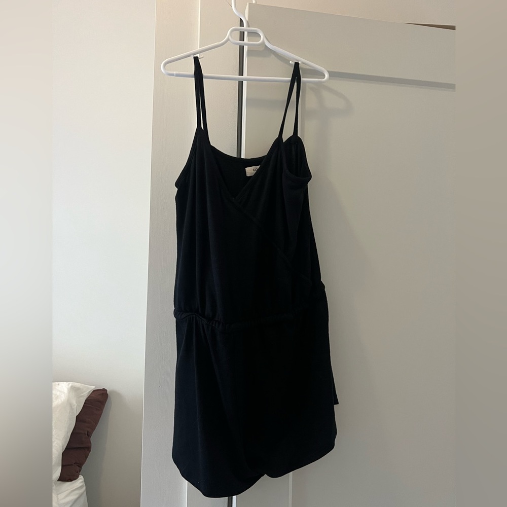Aritizia relaxed fit black romper. Size Medium